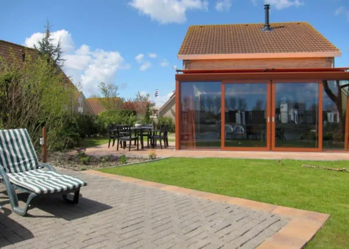 Nice Holiday Home With Courtyard