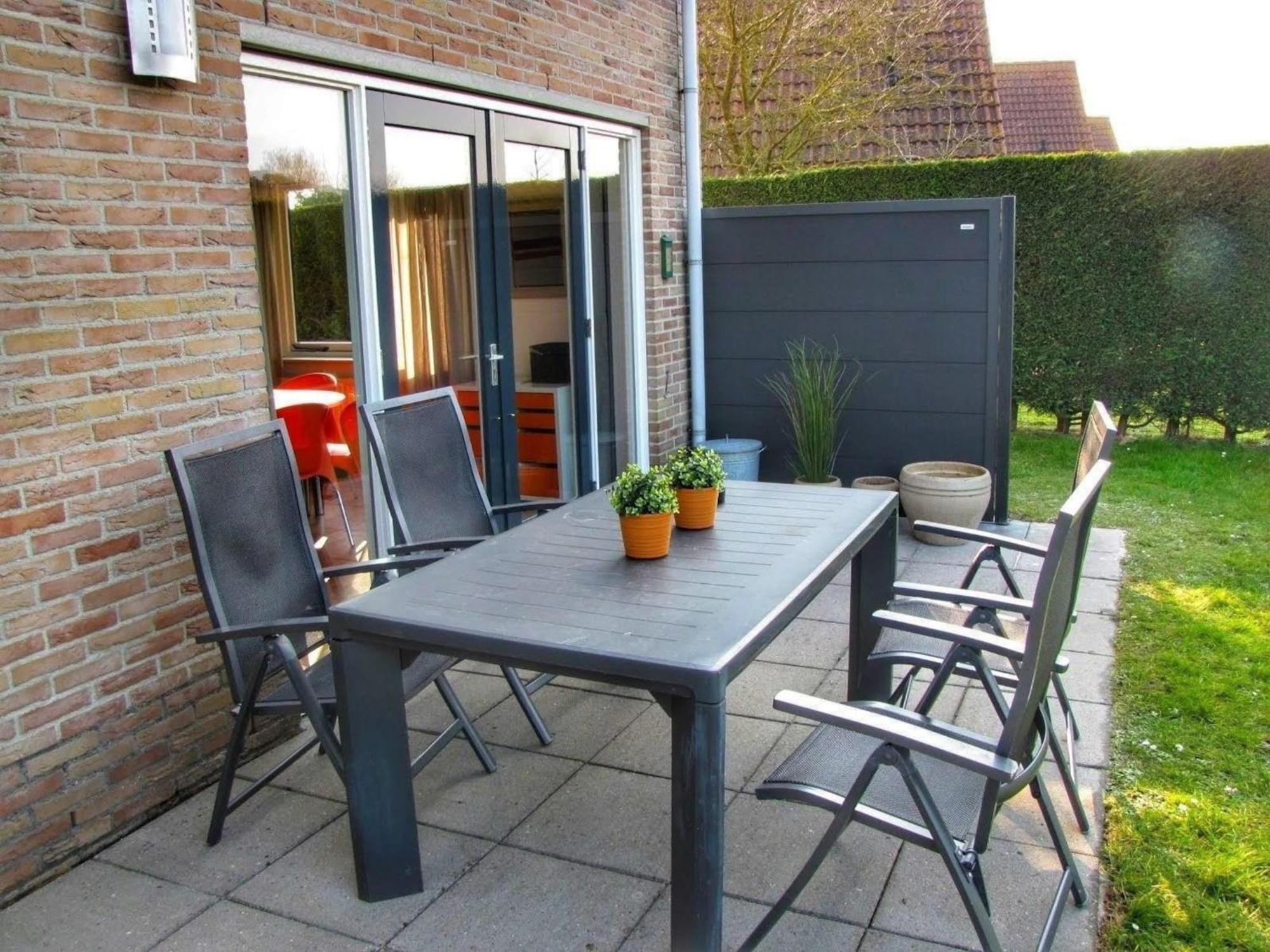 Vakantiehuis With Courtyard *