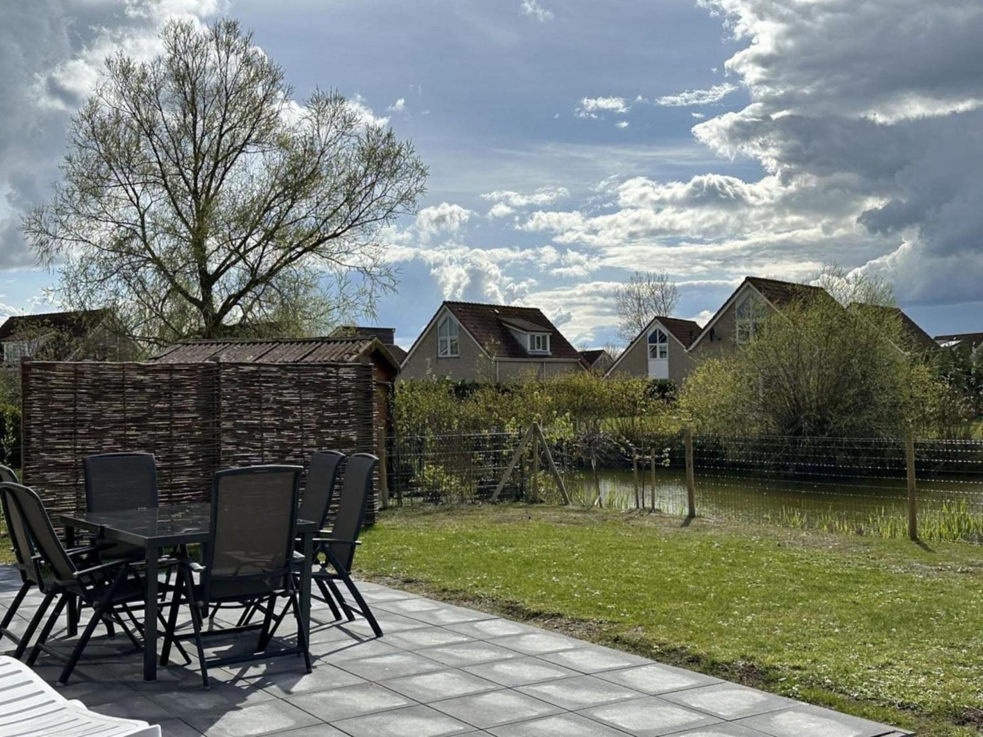 With Courtyard Vakantiehuis *