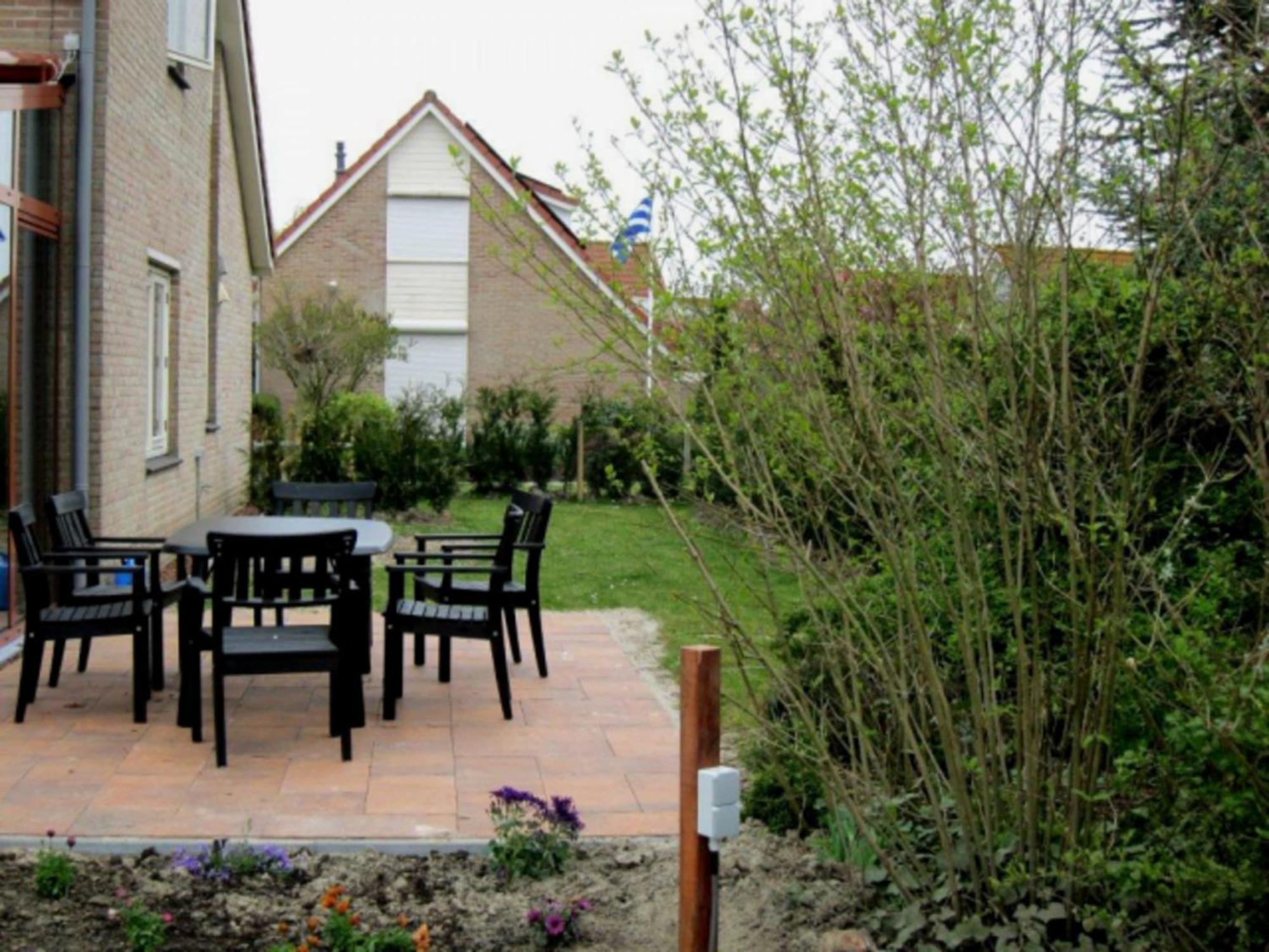 Vakantiehuis With Courtyard Breskens